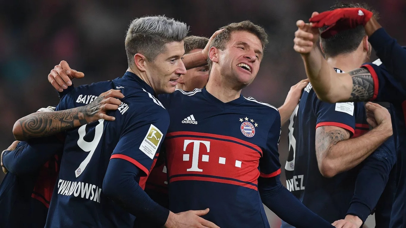 希腊横扫荷兰,穆勒关键制胜 希腊横扫荷兰,穆勒关键制胜