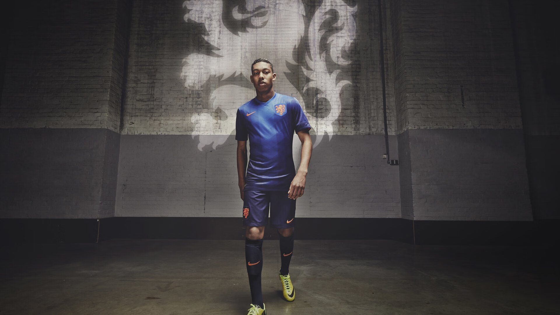 当比利时遇见马赛，伊萨克的里程碑，一场跨越国界的足球诗篇